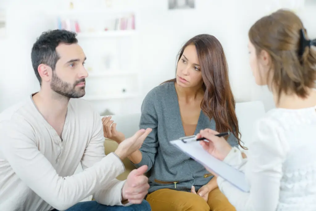 Avoiding Common Pitfalls: Lessons from Experienced Mediators Cheshire